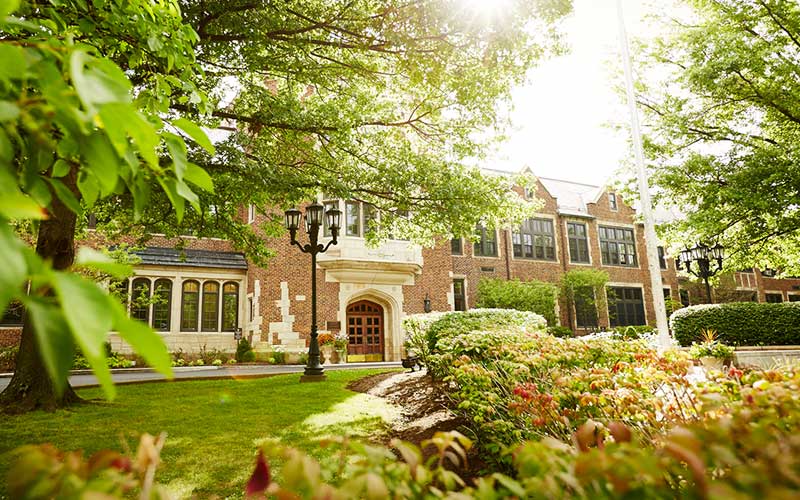 Laurel School in Shaker Heights, OH Niche