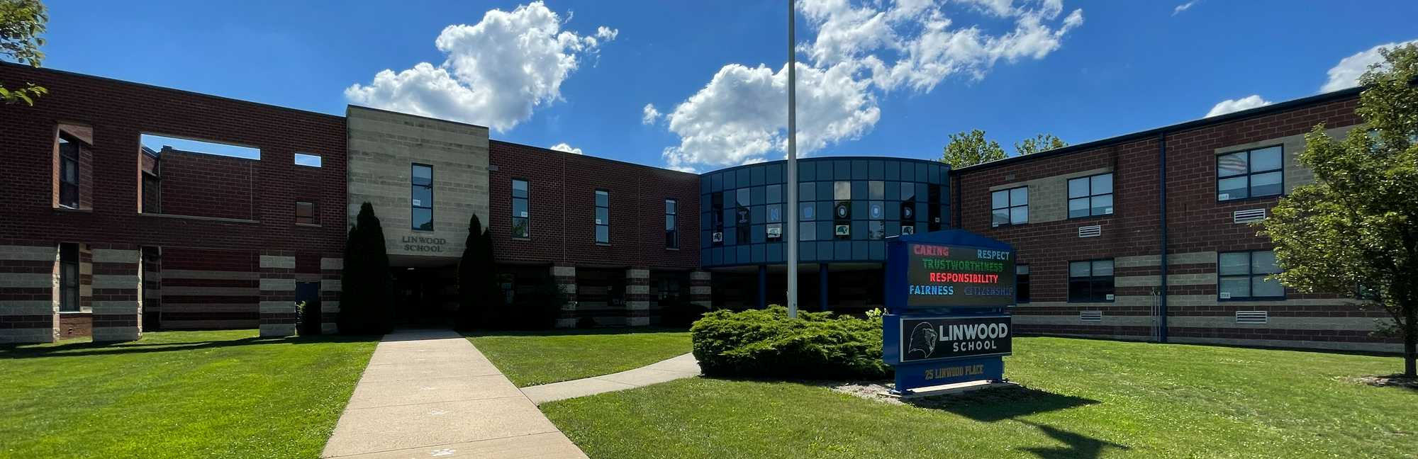 Linwood School in North Brunswick Township, NJ Niche
